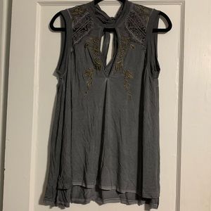 Pol embroidered and lace sleeveless top